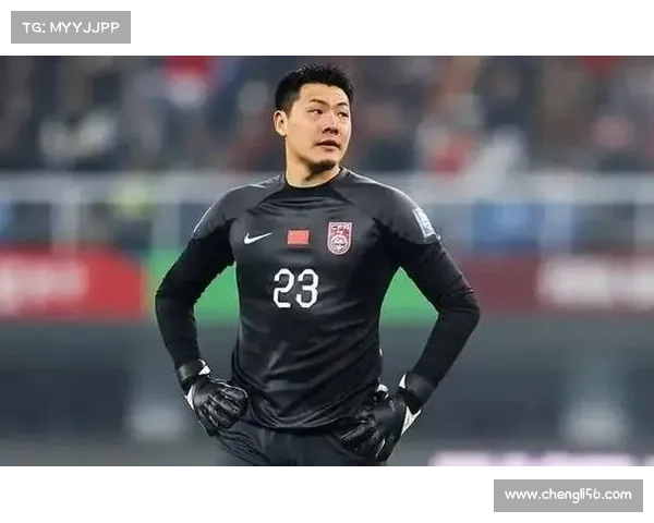 王大雷收藏球衣展览开幕 2015亚洲杯全队签名战袍重现辉煌时刻